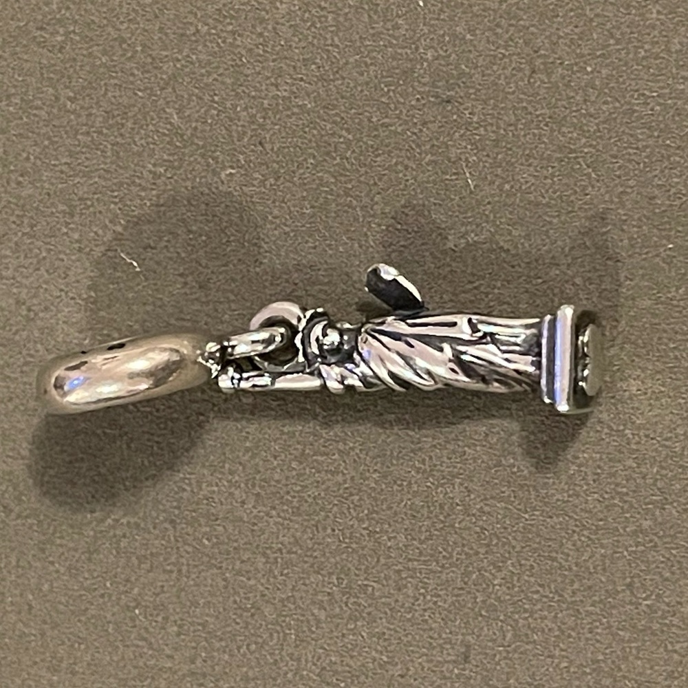 Pandora New York charm